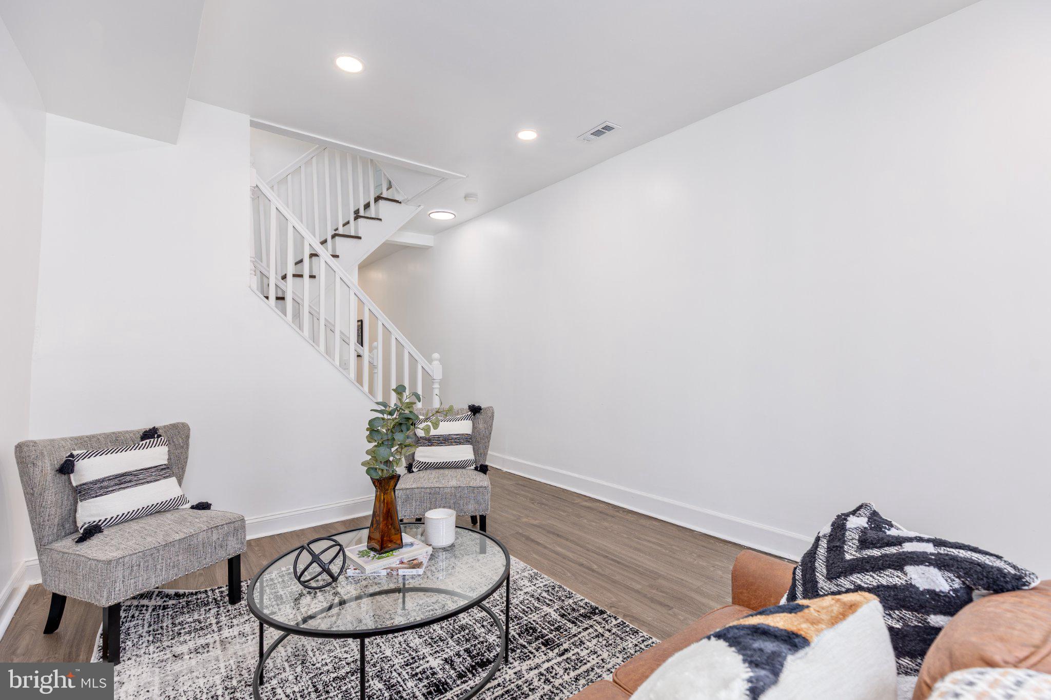 535 ROBERT STREET