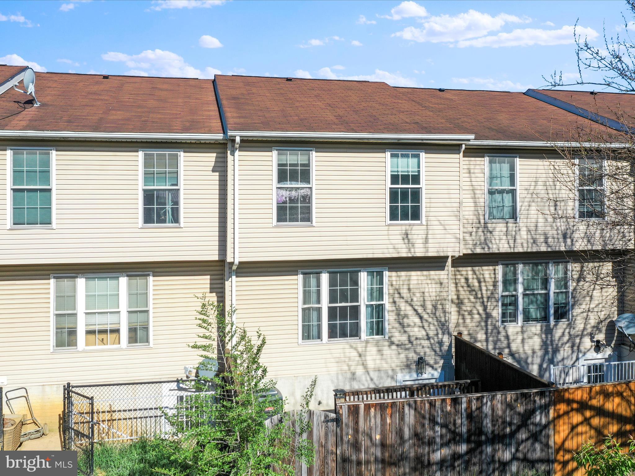 PLEASANT VIEW - Residential