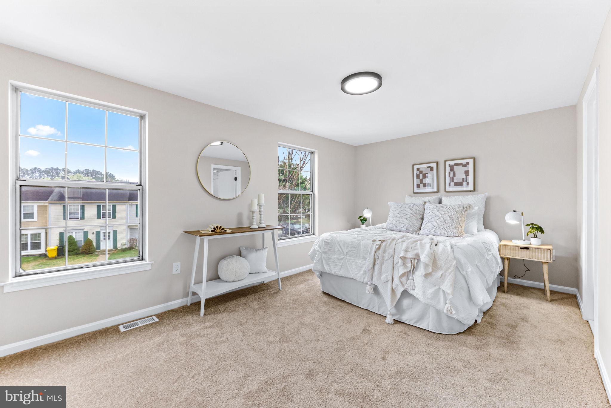 CLOVERLEAF - Residential