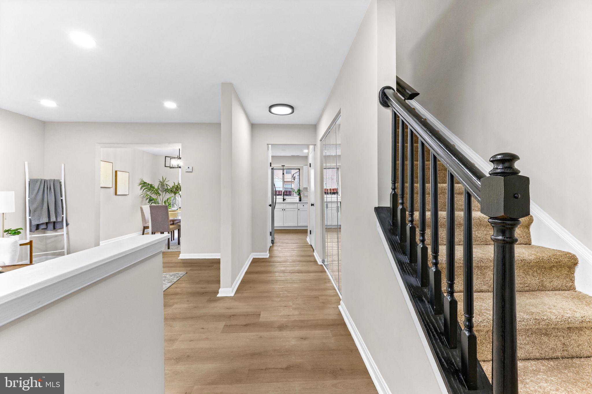 CLOVERLEAF - Residential