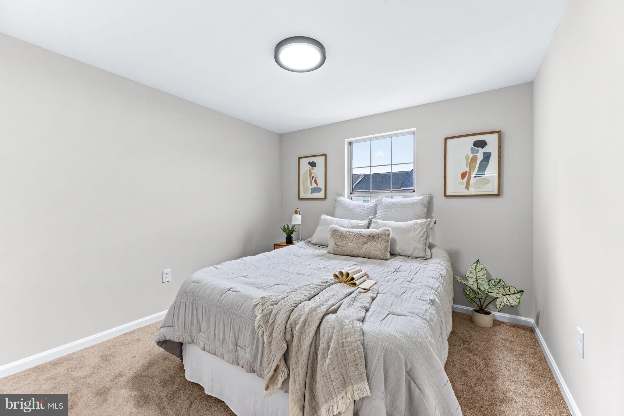 CLOVERLEAF - Residential