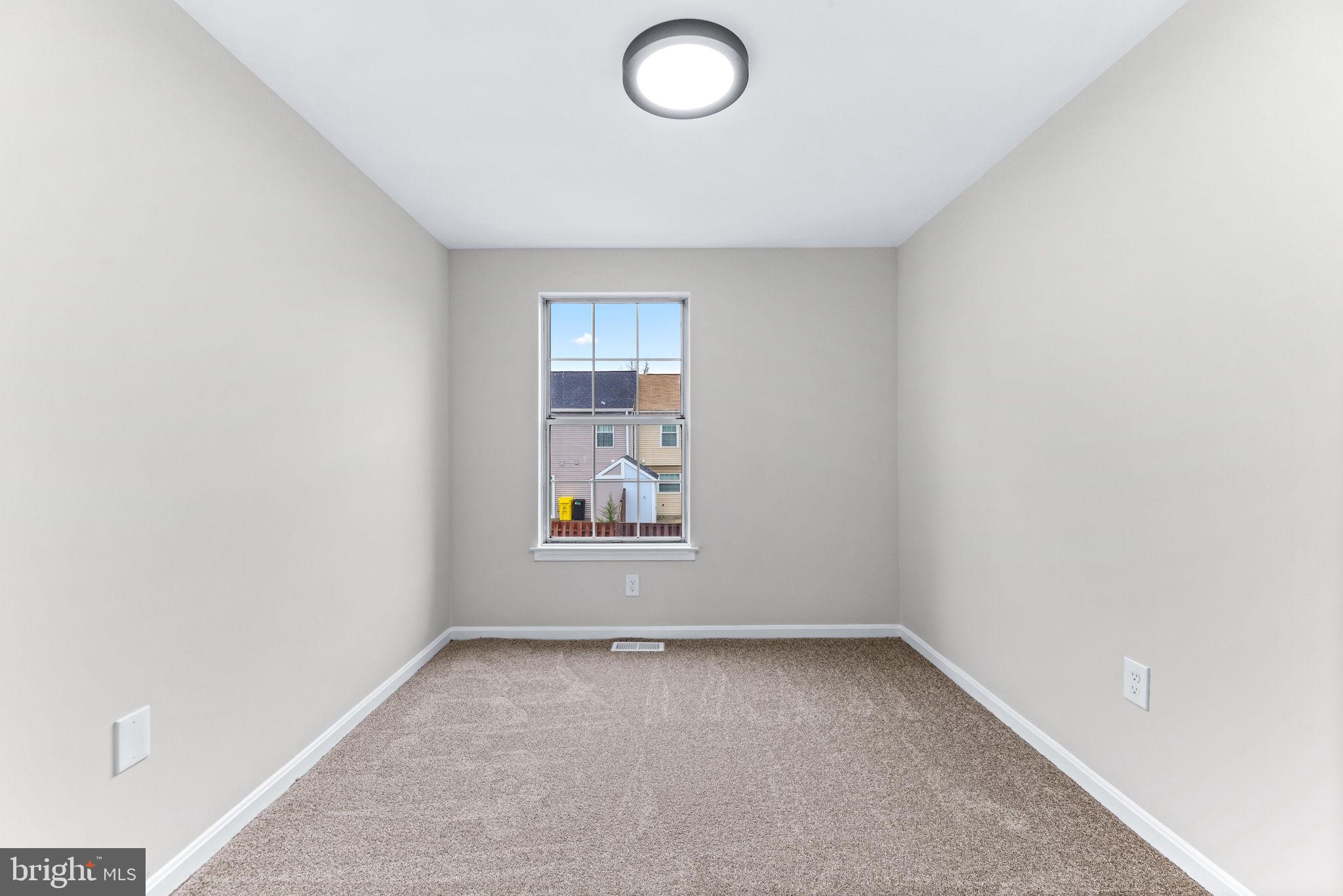 CLOVERLEAF - Residential