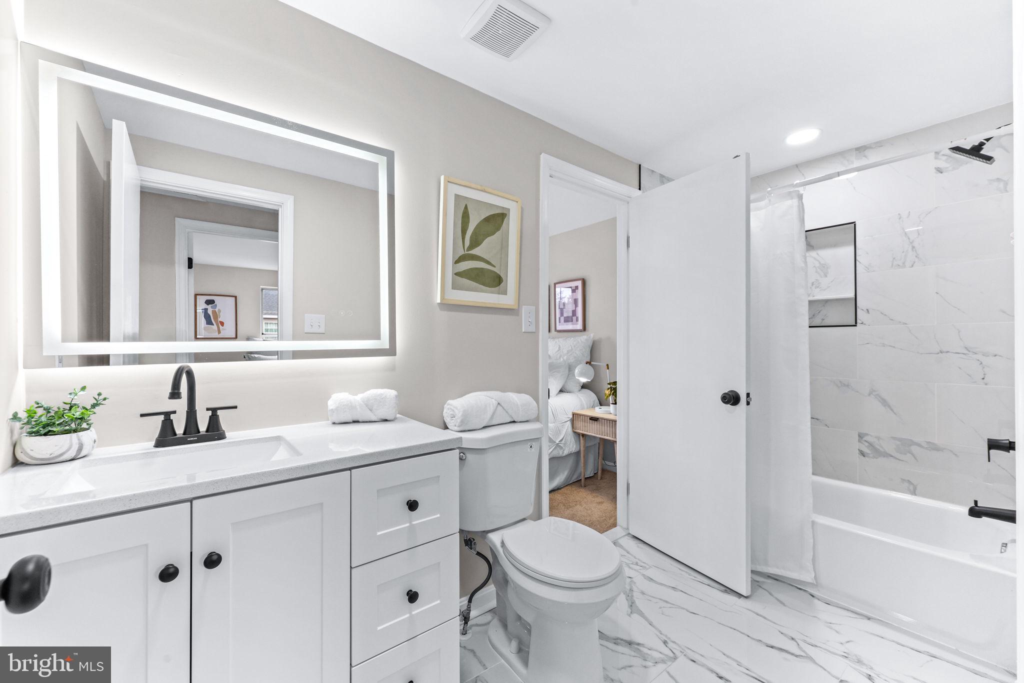 CLOVERLEAF - Residential