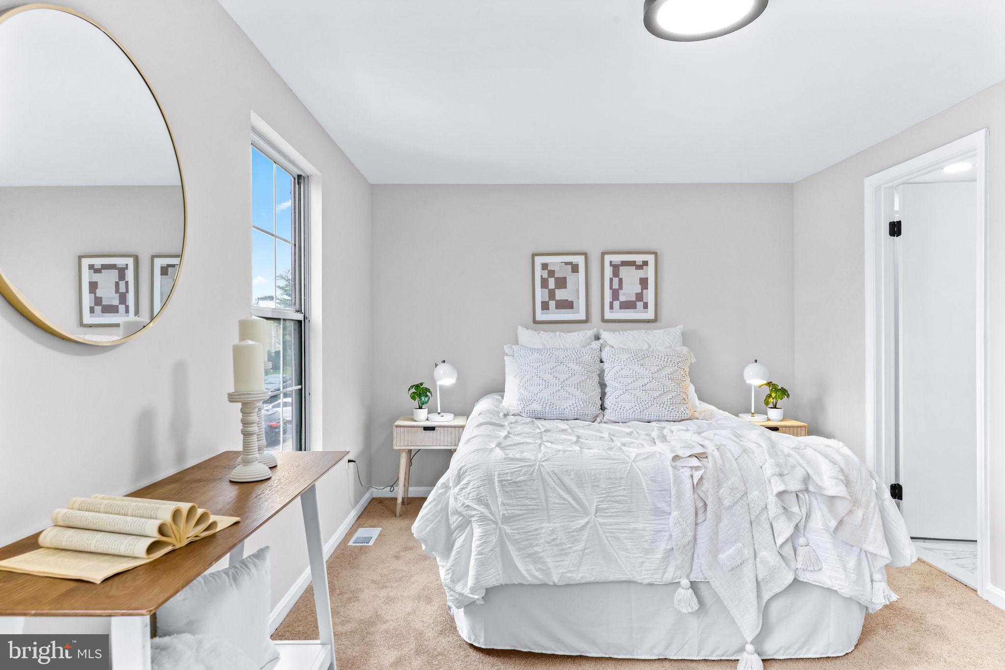 CLOVERLEAF - Residential