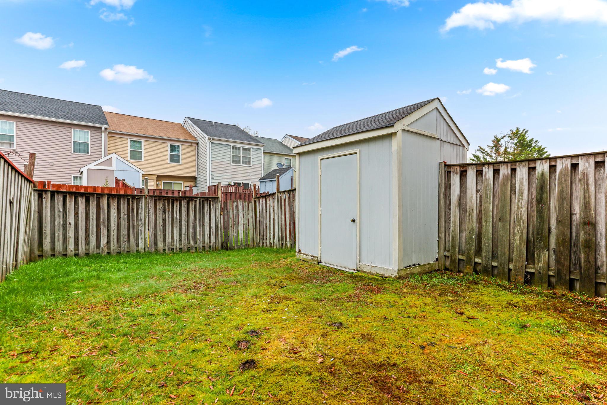 CLOVERLEAF - Residential