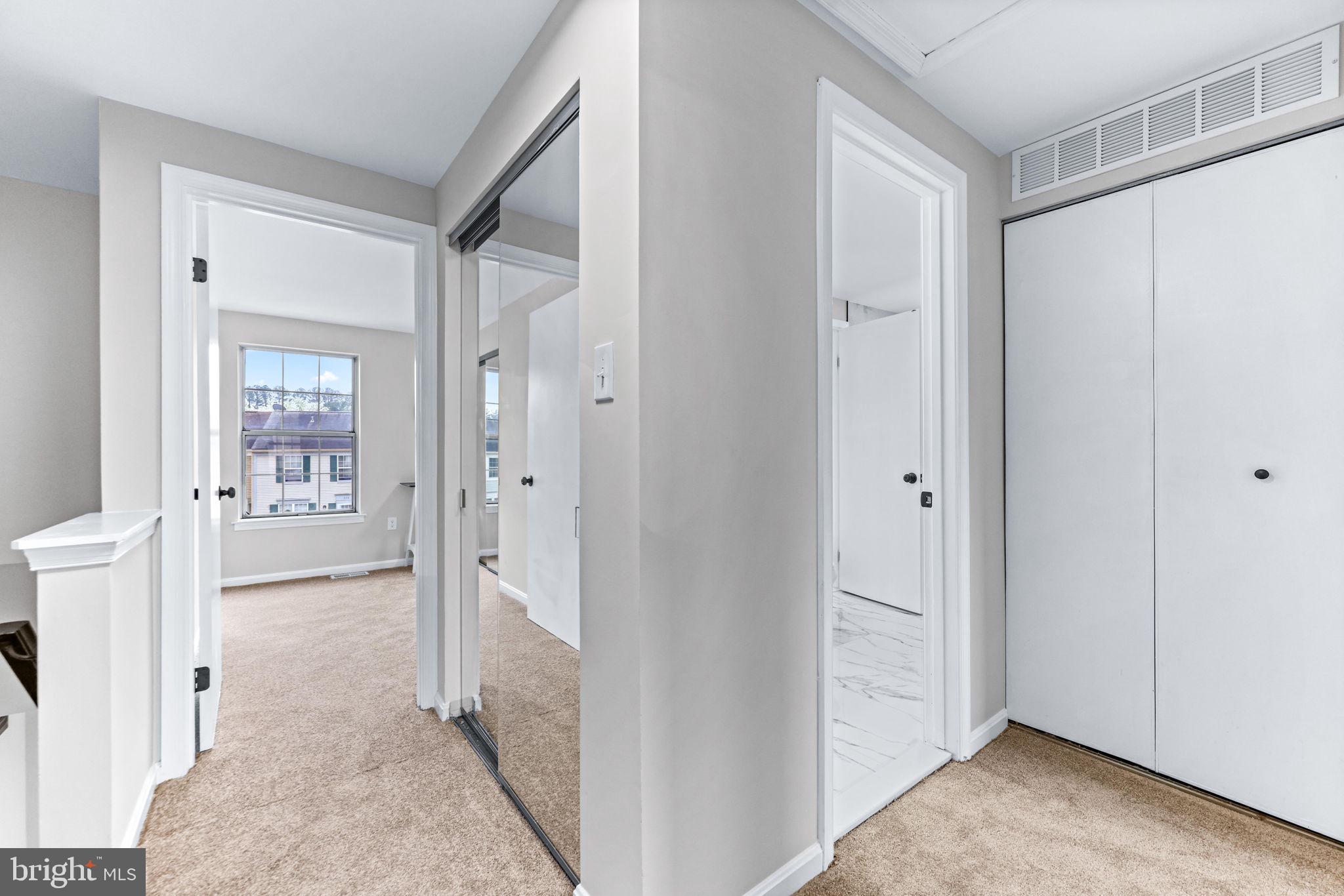 CLOVERLEAF - Residential