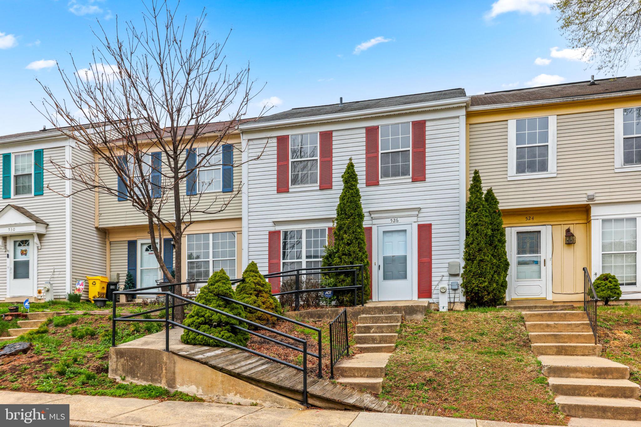 CLOVERLEAF - Residential