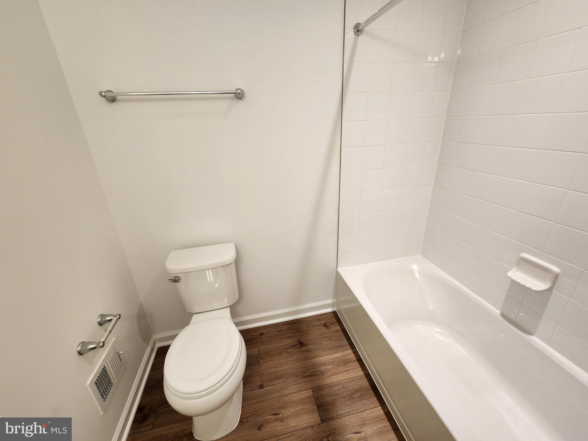 MARTINSBURG STATION - Residential Lease