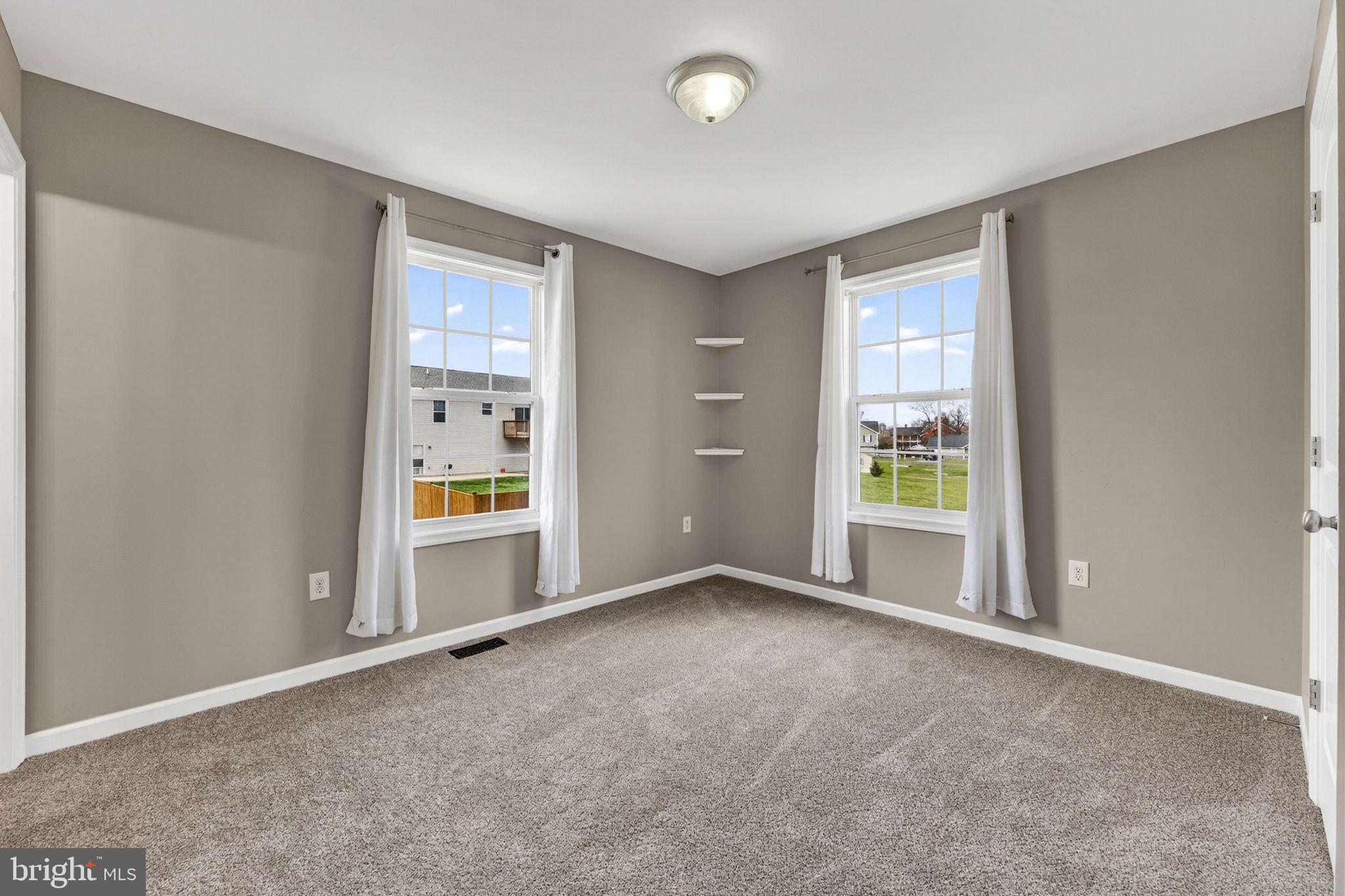 BOYDS CROSSING - Residential