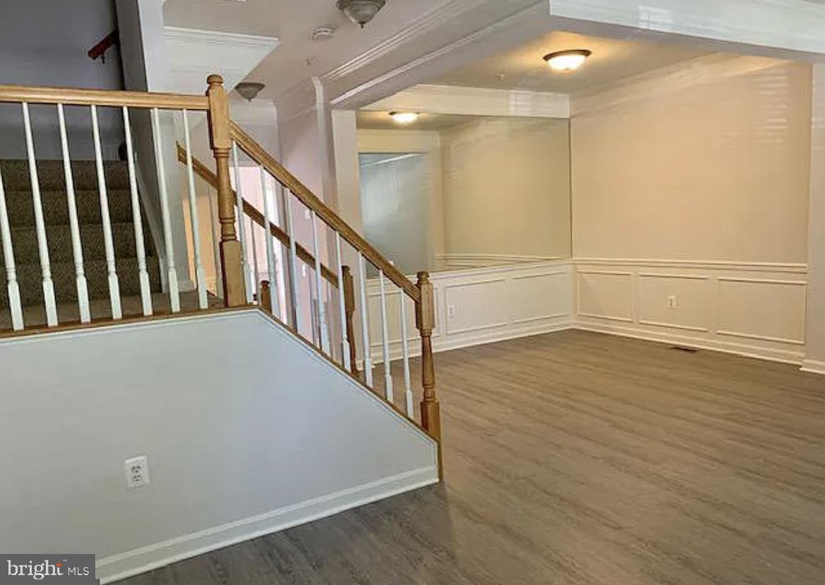 DEARBOUGHT - Residential Lease