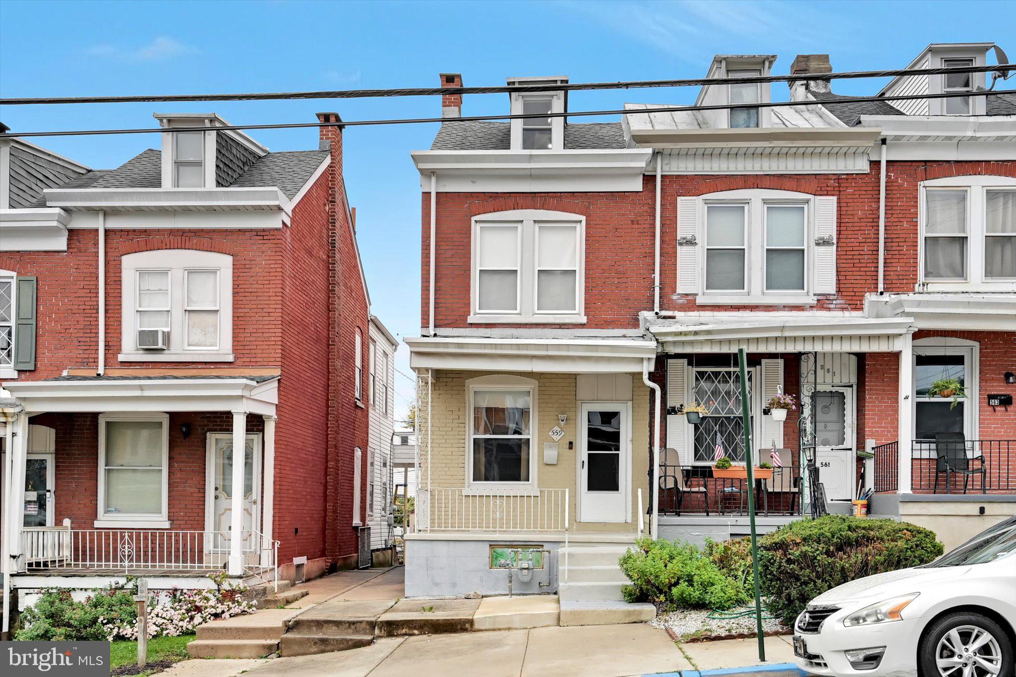 559 S 18TH STREET