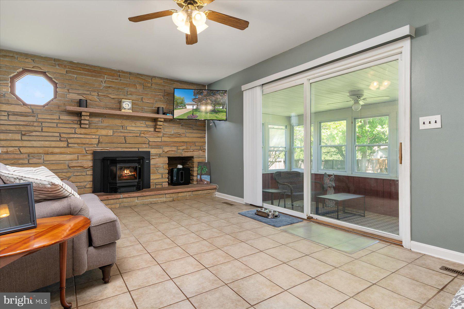 ANDORICK ACRES - Residential