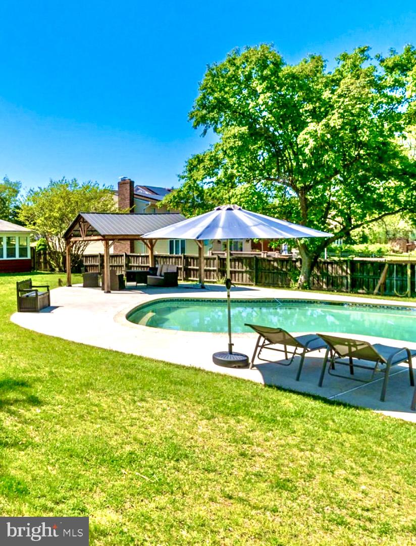 ANDORICK ACRES - Residential