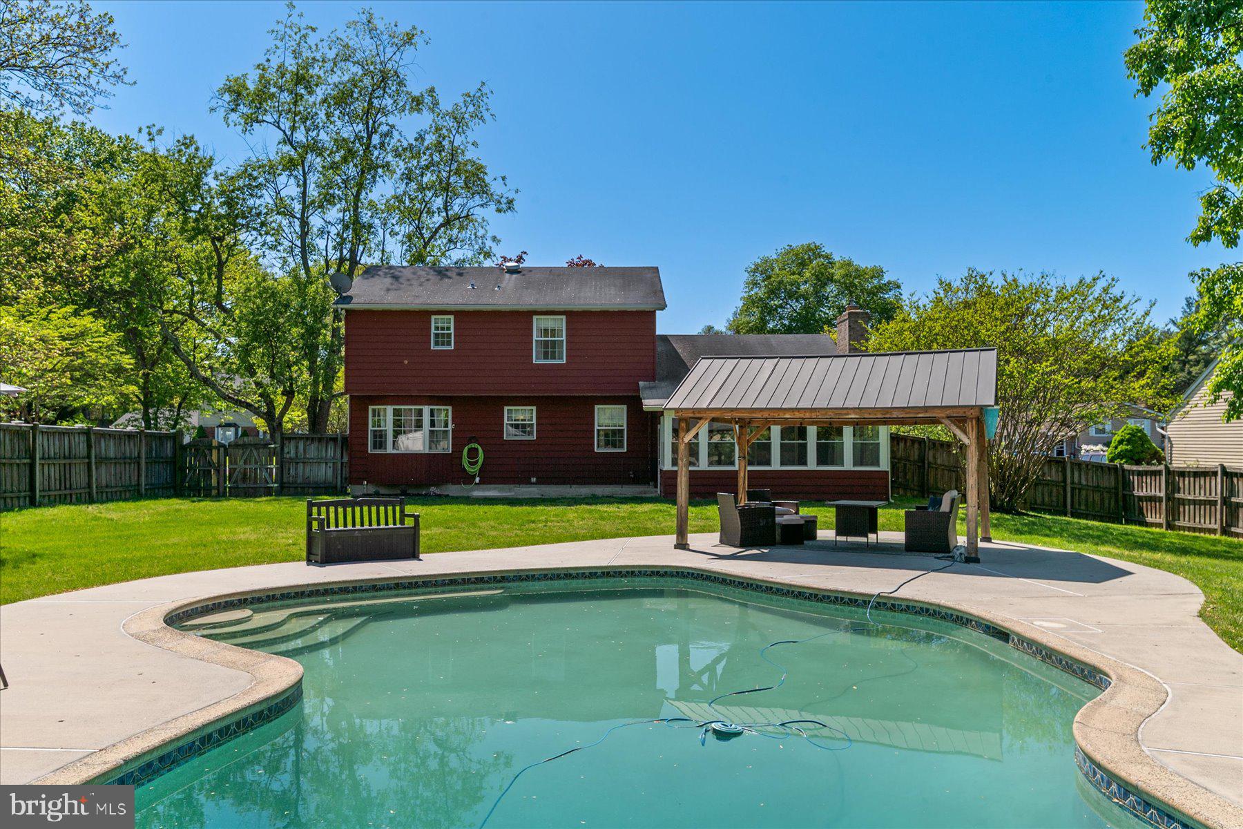 ANDORICK ACRES - Residential