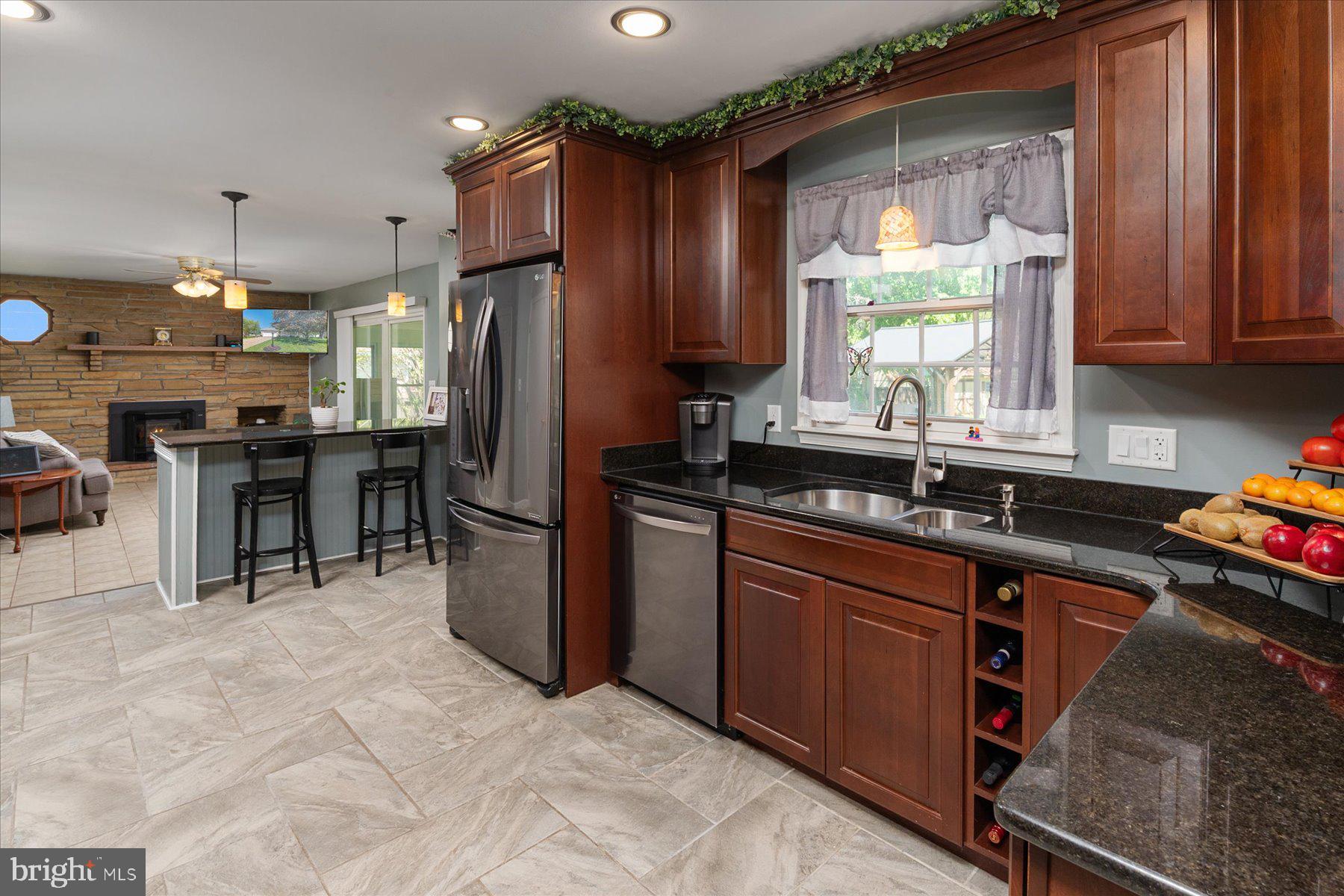 ANDORICK ACRES - Residential