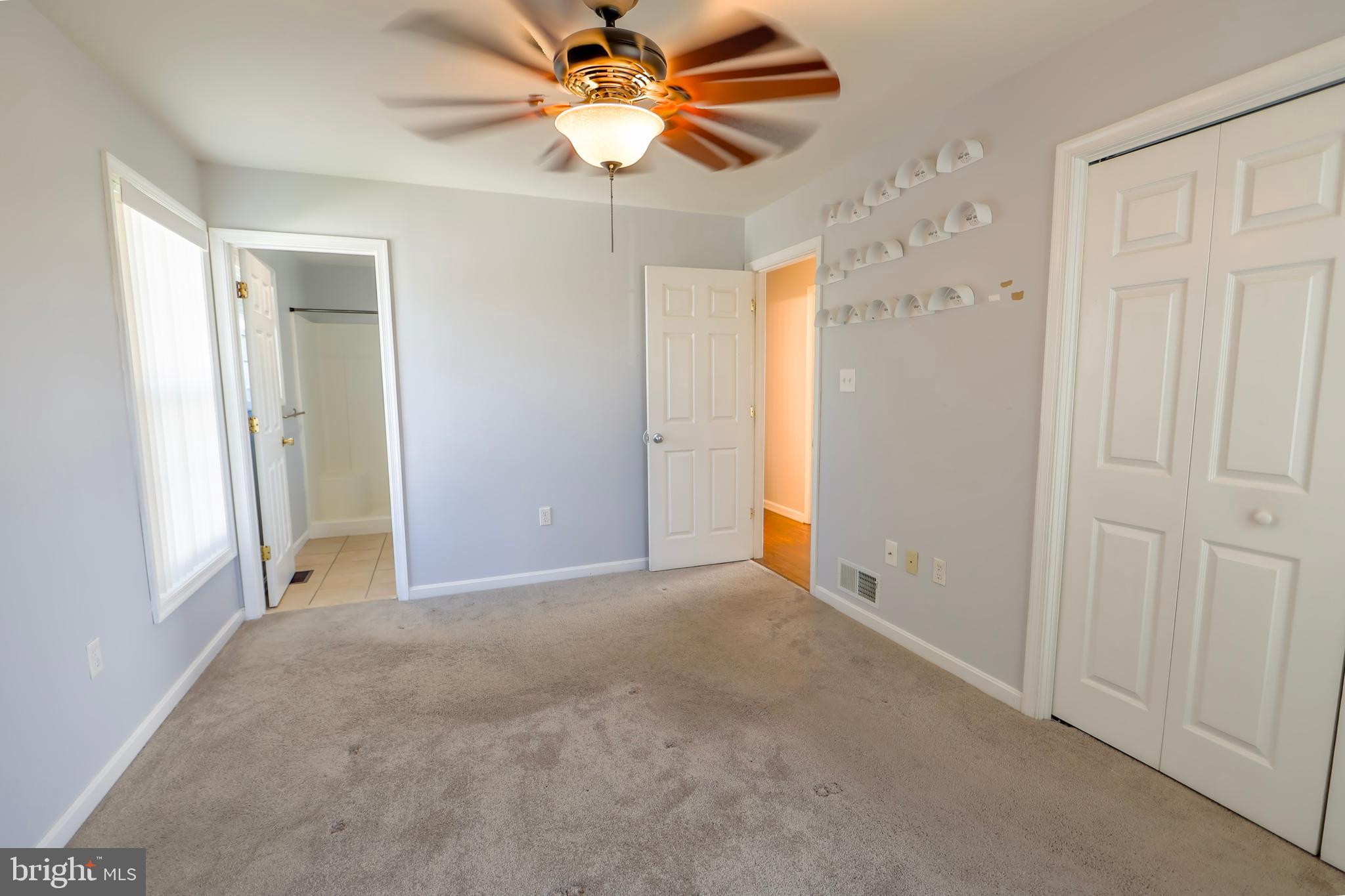 CROSS CREEK - Residential Lease