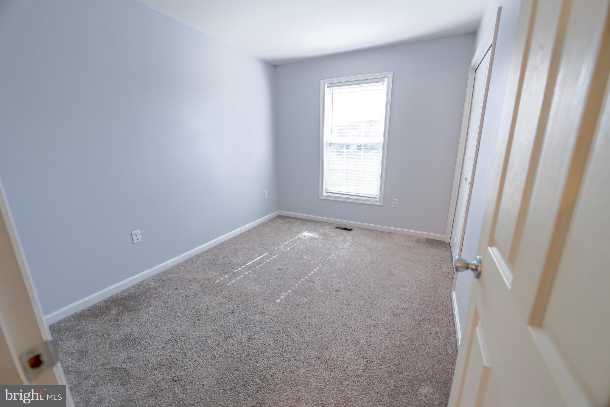 CROSS CREEK - Residential Lease