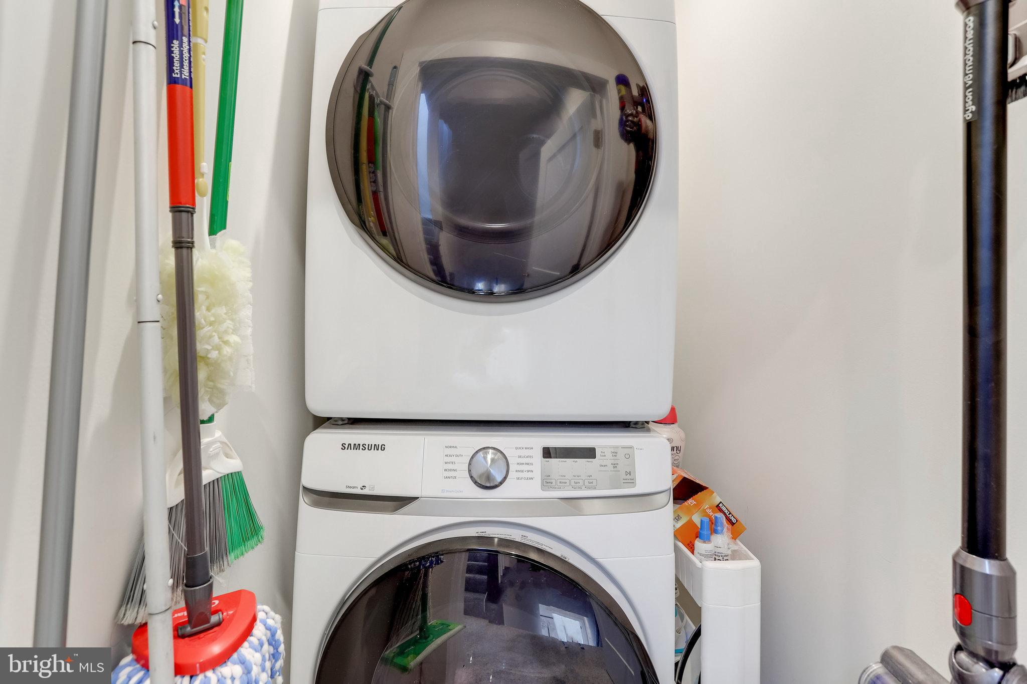 TALL OAKS - Residential