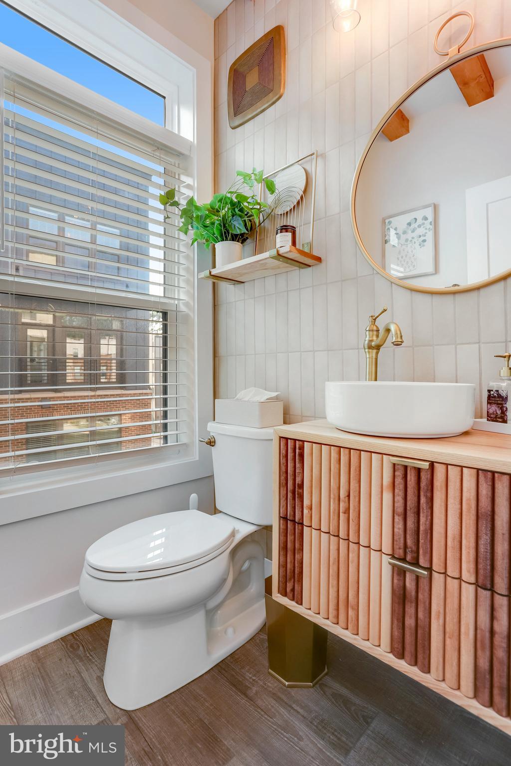 TALL OAKS - Residential