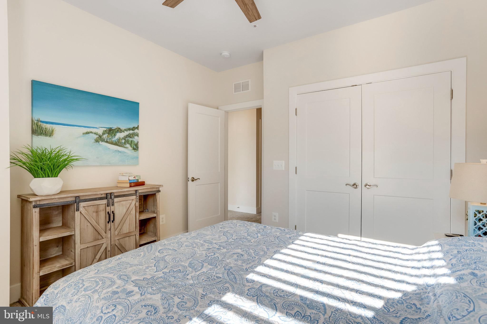 TALL OAKS - Residential