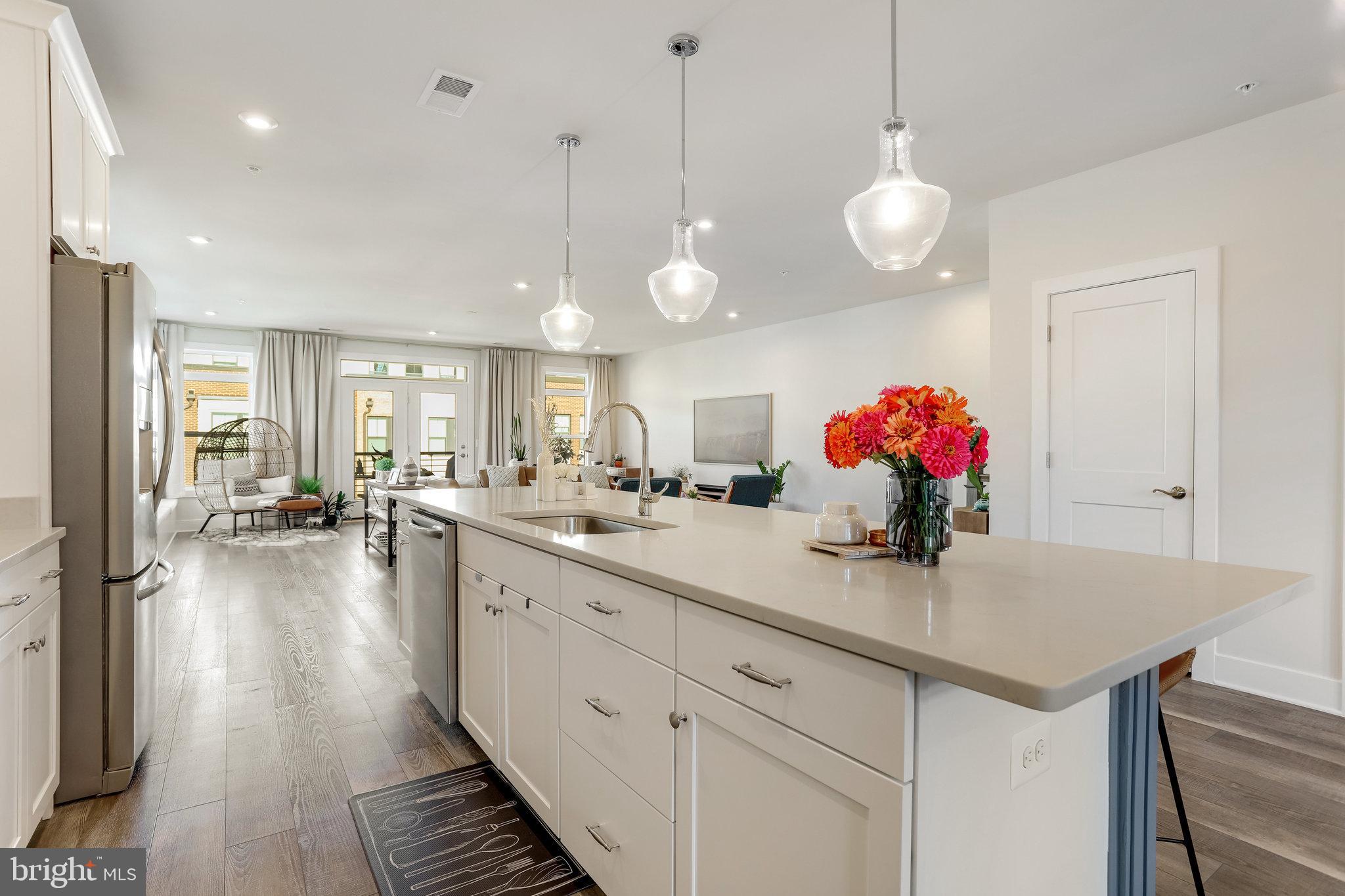 TALL OAKS - Residential