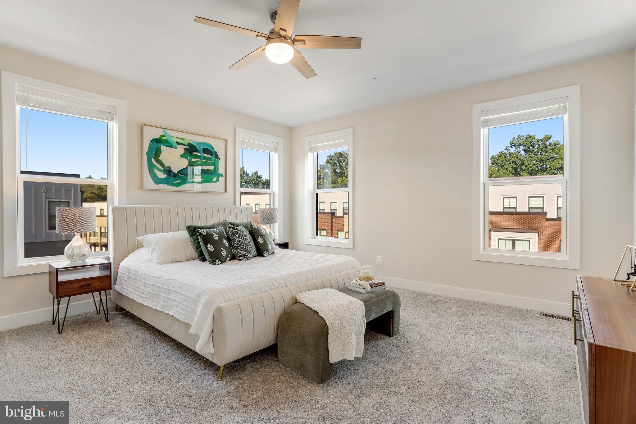 TALL OAKS - Residential