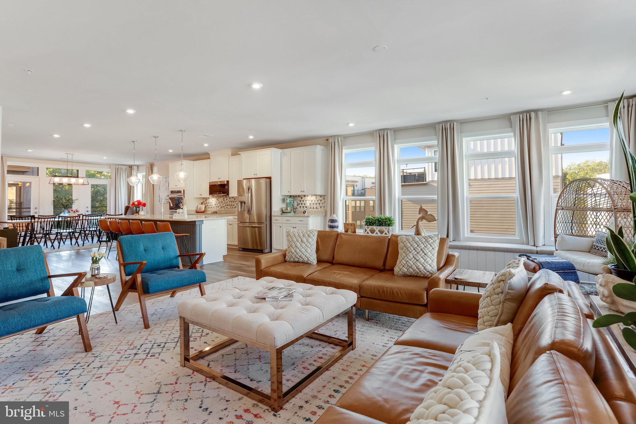 TALL OAKS - Residential