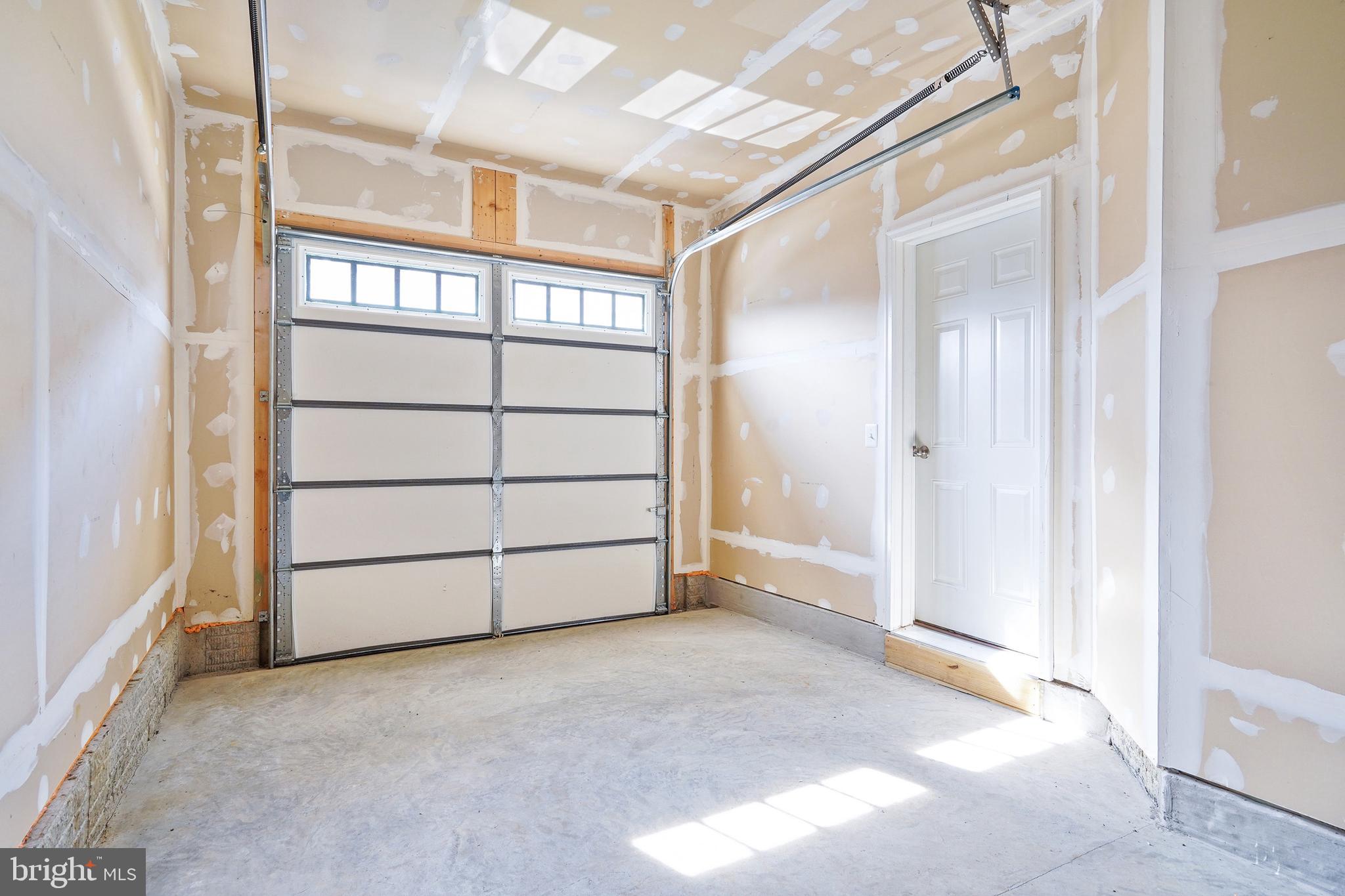 LAUREL OVERLOOK - Residential