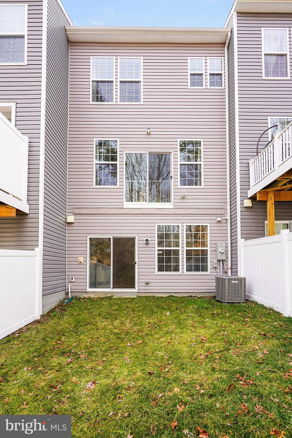 LAUREL OVERLOOK - Residential