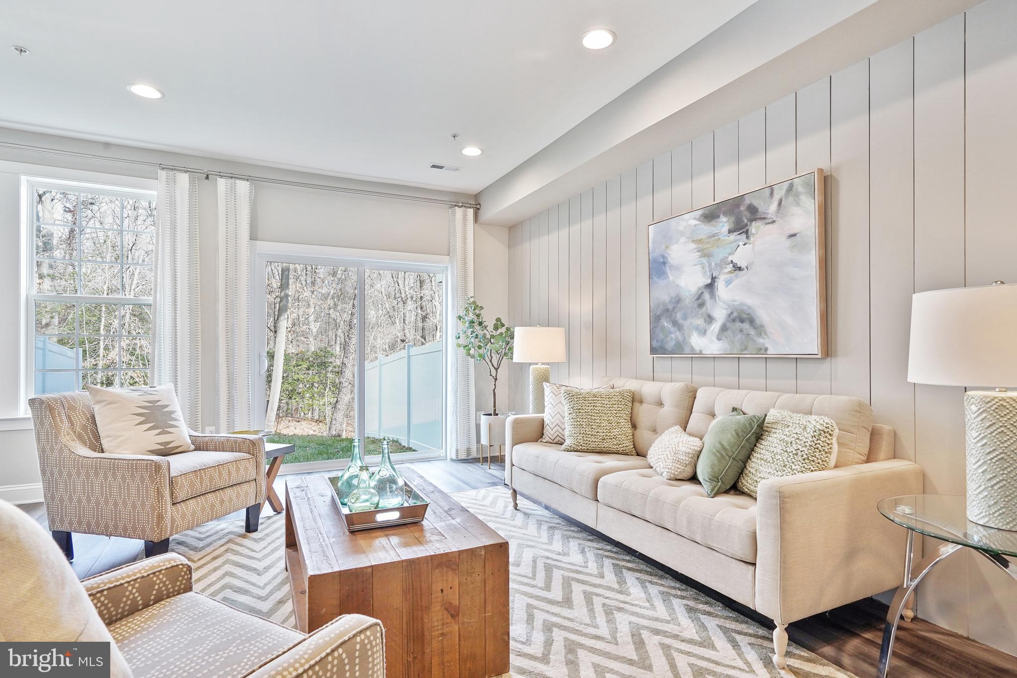 LAUREL OVERLOOK - Residential