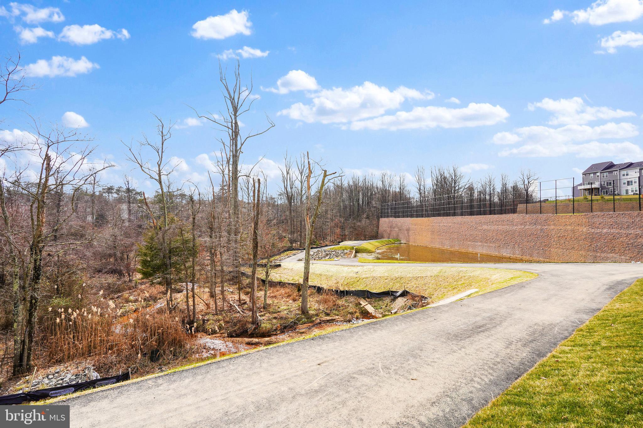 LAUREL OVERLOOK - Residential