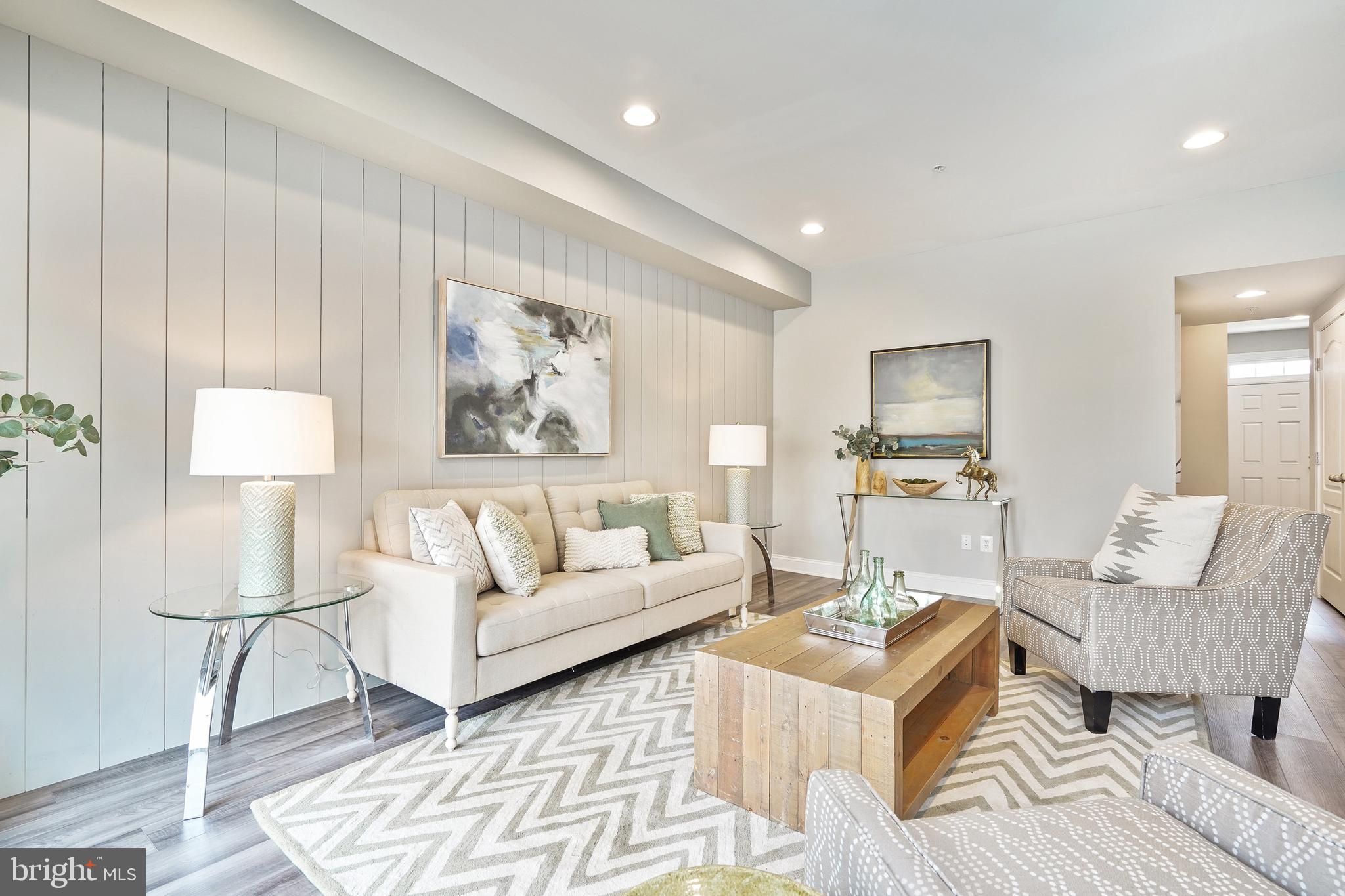 LAUREL OVERLOOK - Residential