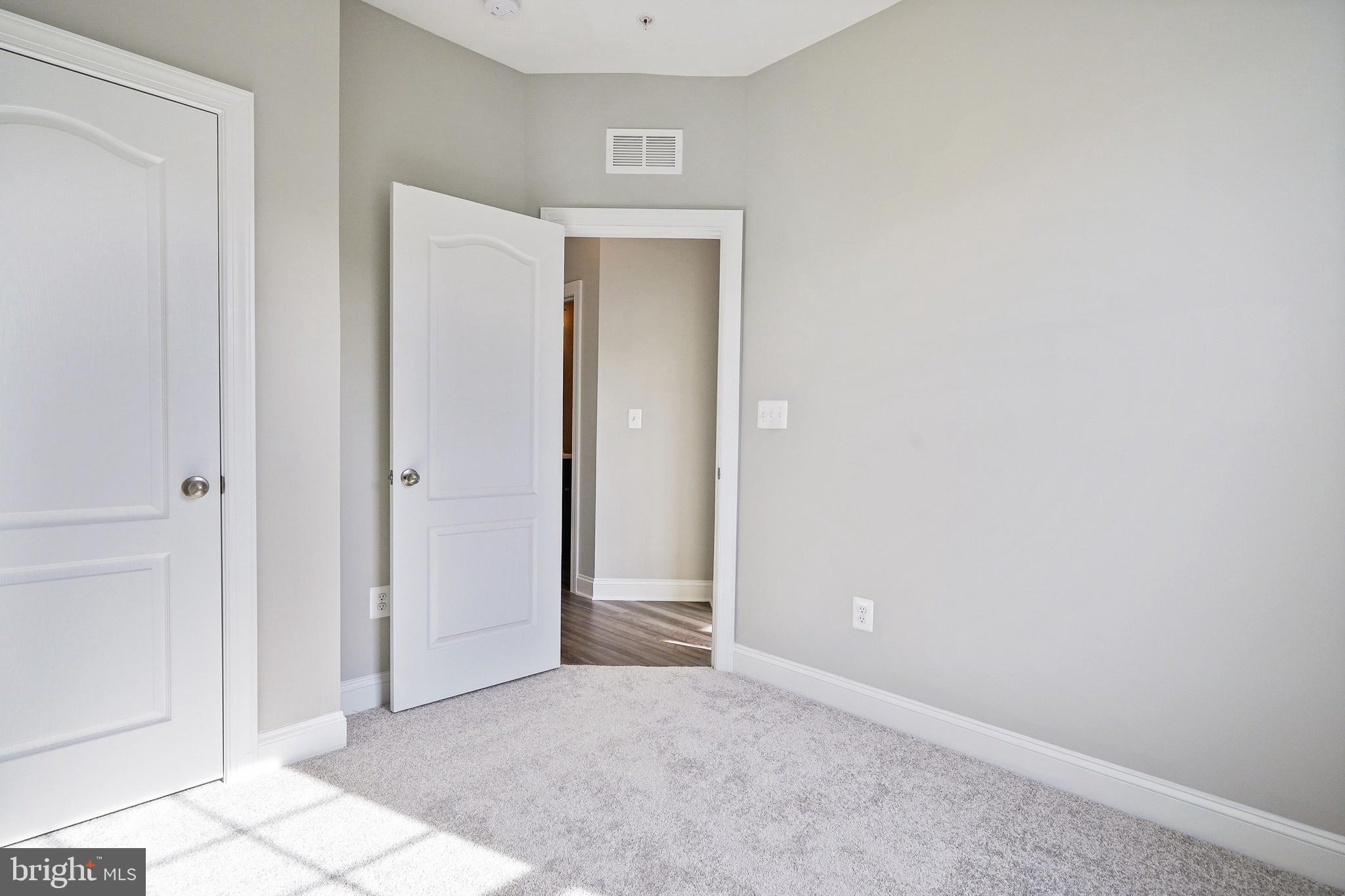 LAUREL OVERLOOK - Residential