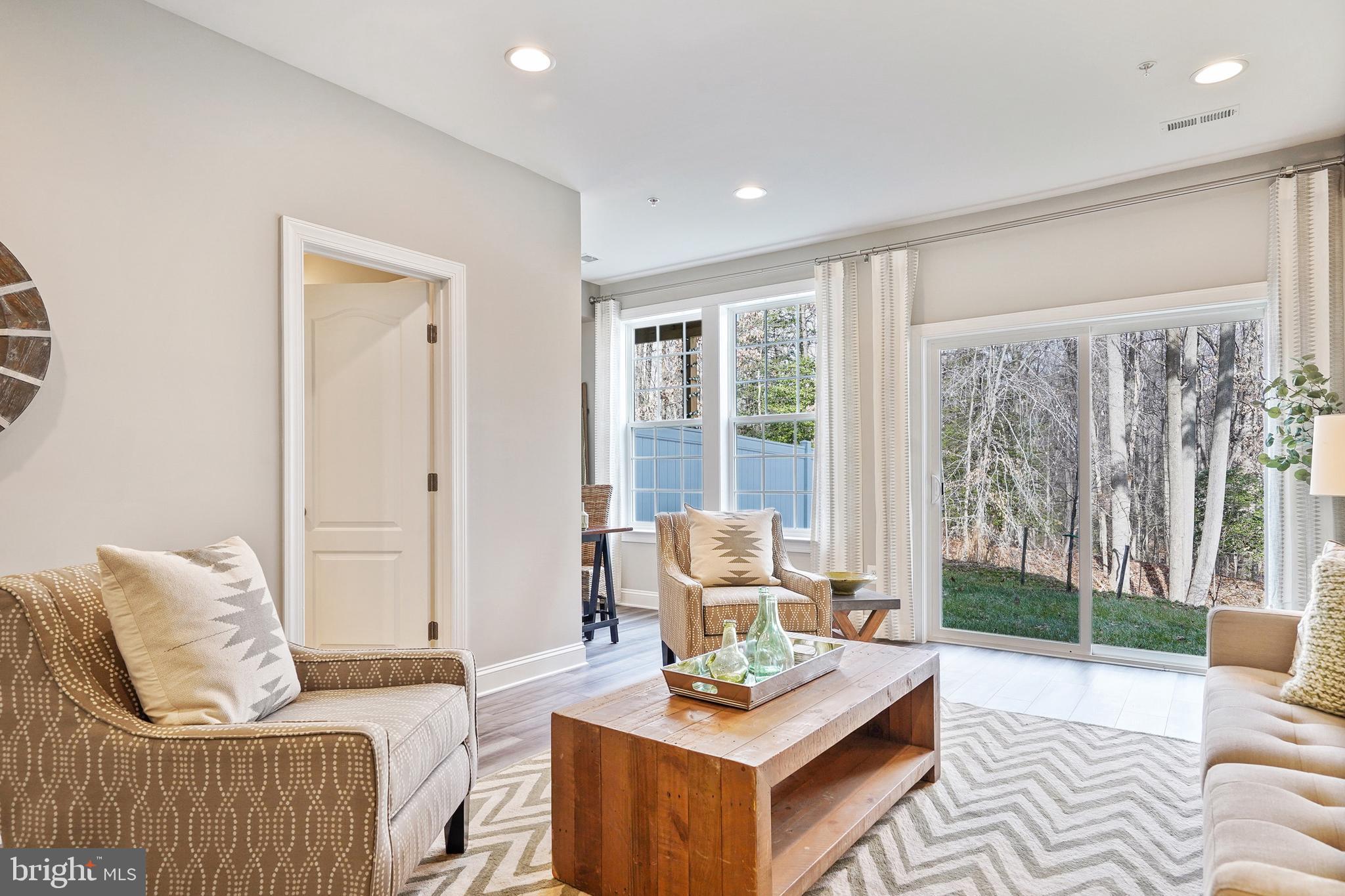 LAUREL OVERLOOK - Residential