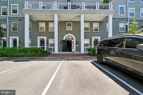 Condo For Sale - 1404 Roundhouse Lane #311<br/> ALEXANDRIA, VA 22314
