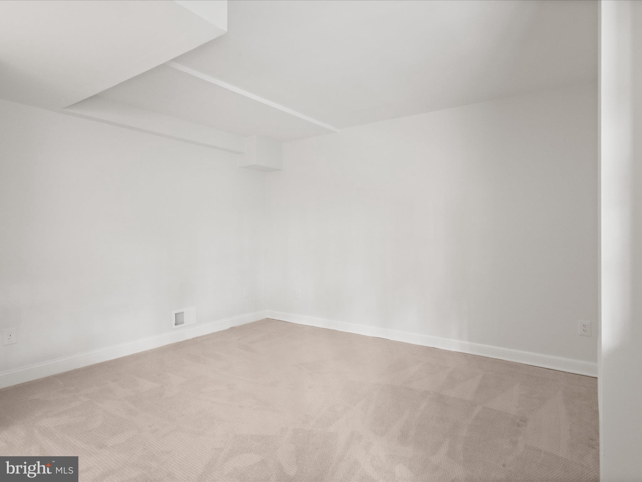 BELLEVUE FOREST - Residential