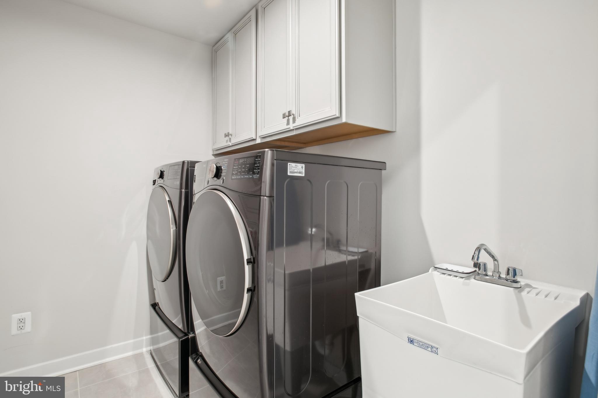 WARRENTON CHASE - Residential