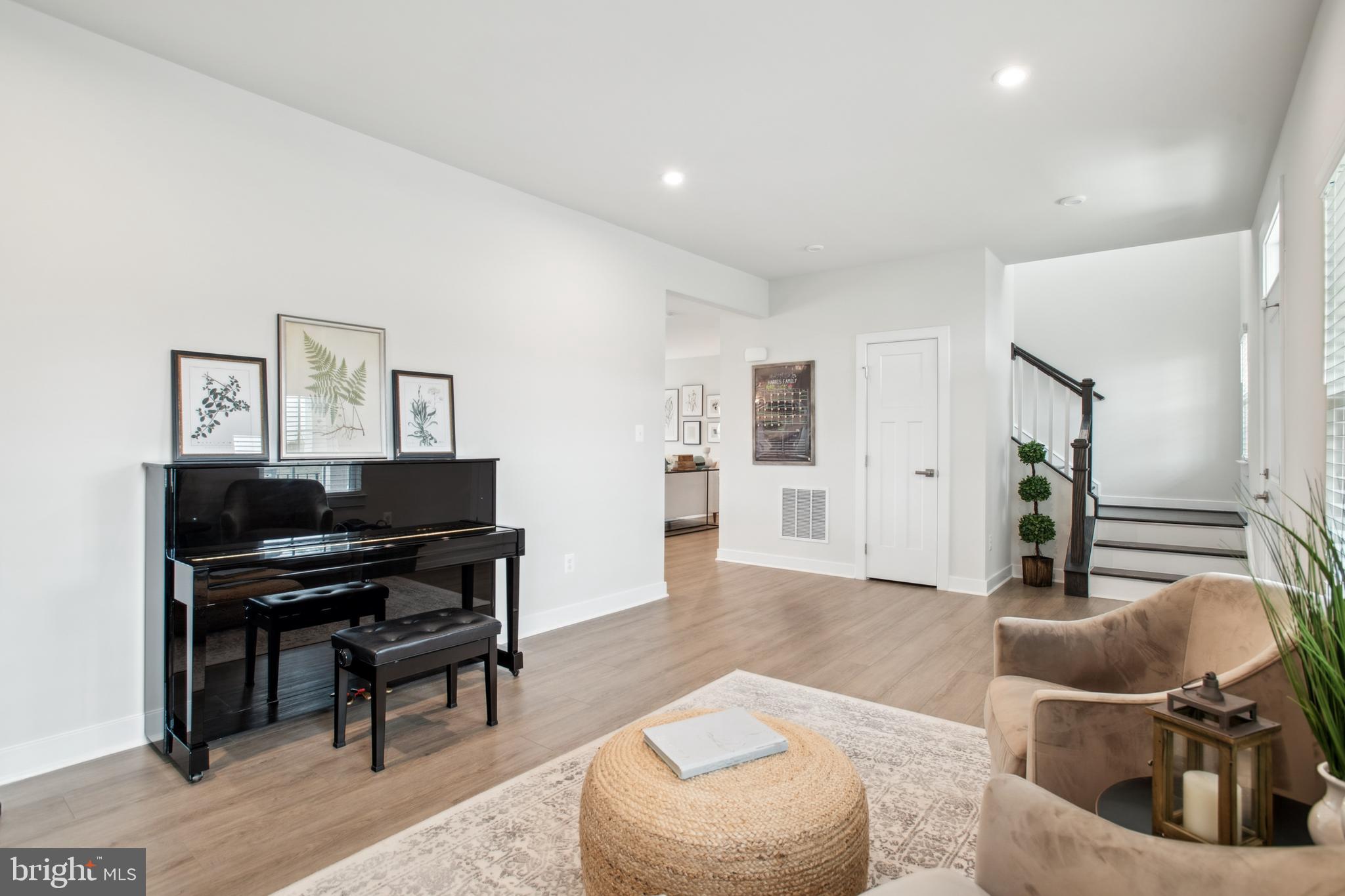 WARRENTON CHASE - Residential