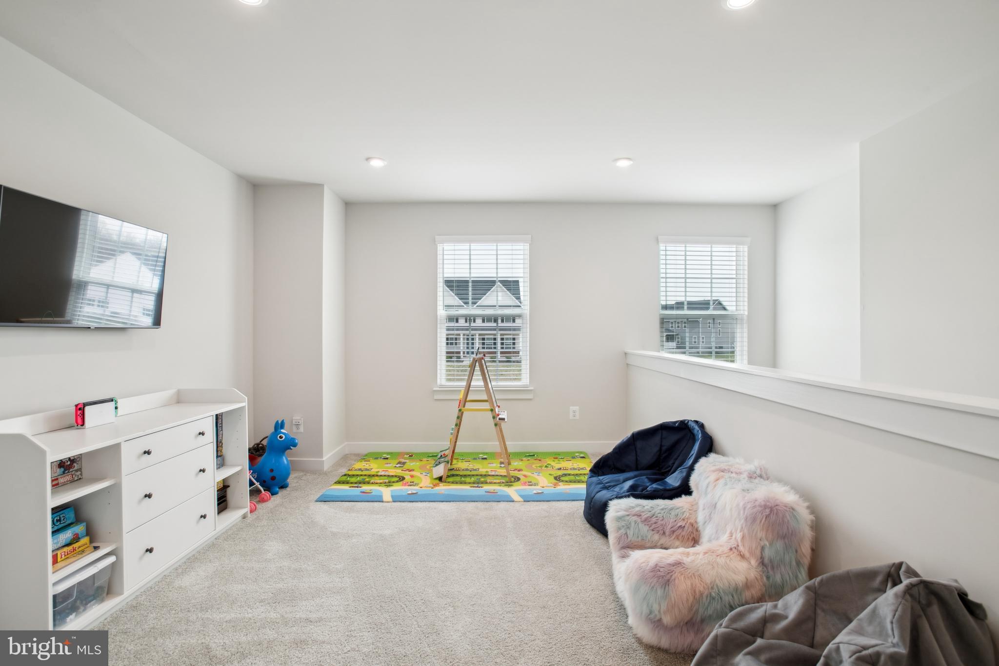 WARRENTON CHASE - Residential