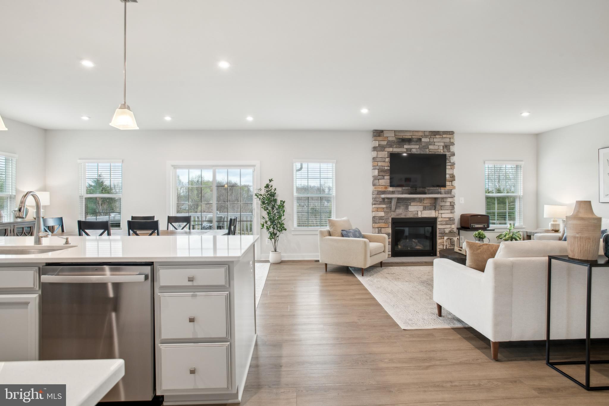 WARRENTON CHASE - Residential