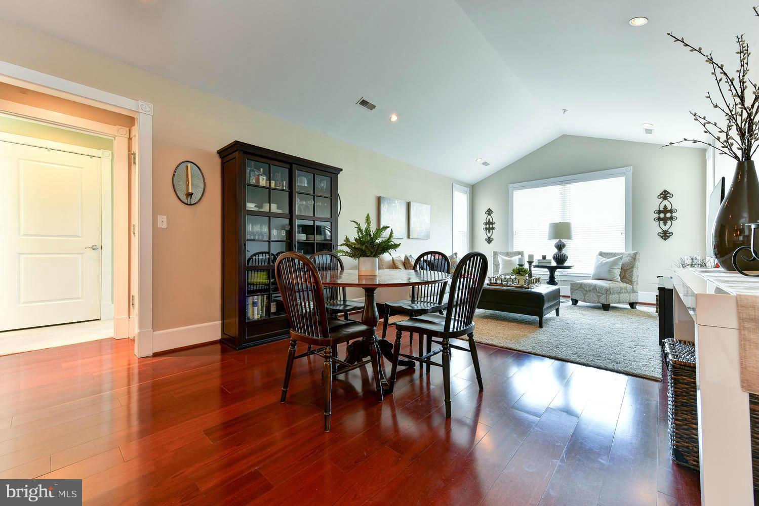 900 NORTH WASHINGTON STREET CONDOMINIUMS - Residential