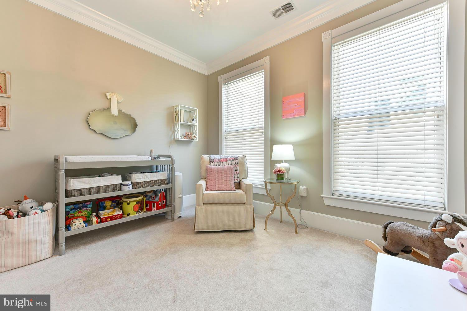 900 NORTH WASHINGTON STREET CONDOMINIUMS - Residential