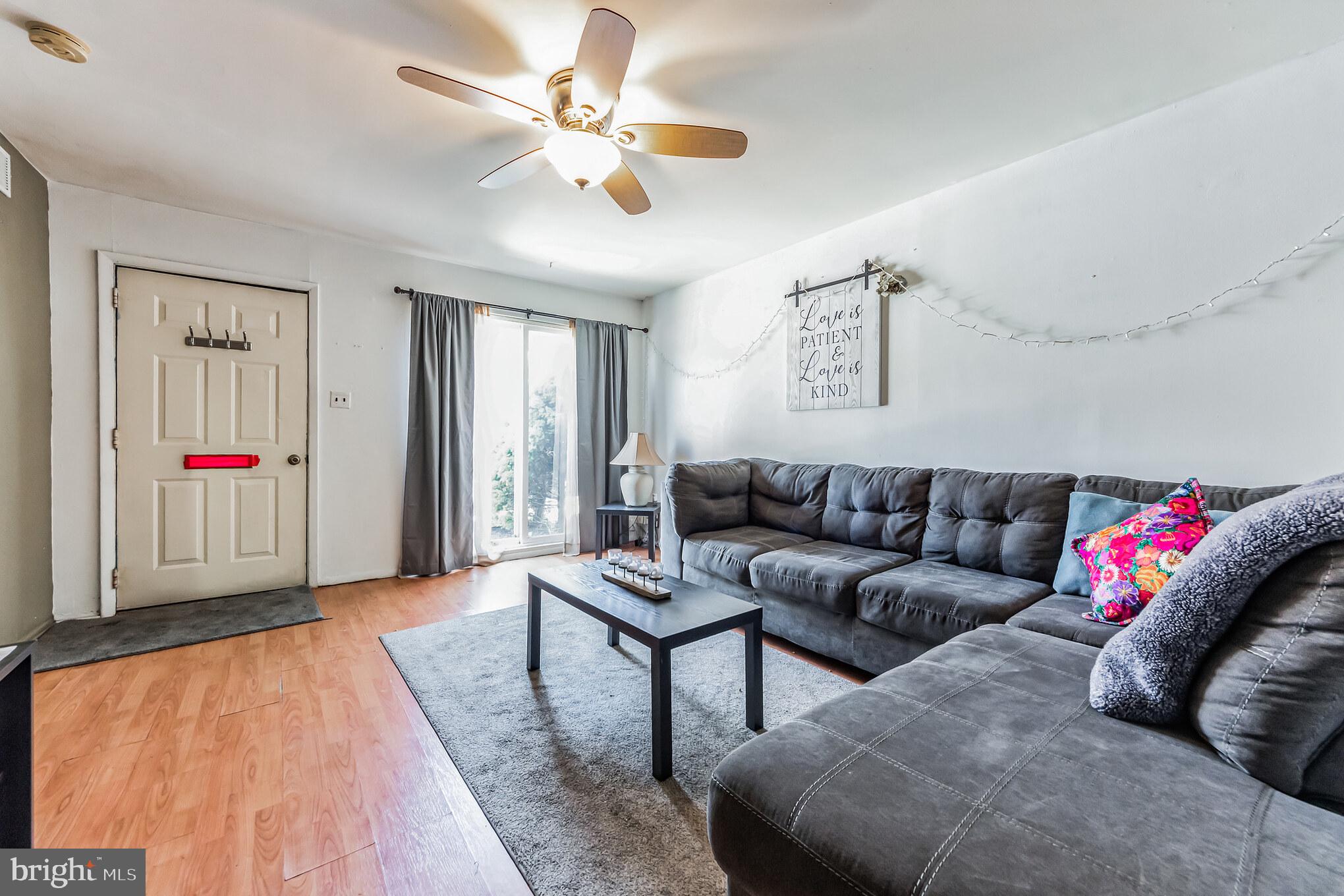 YORKTOWN - Residential