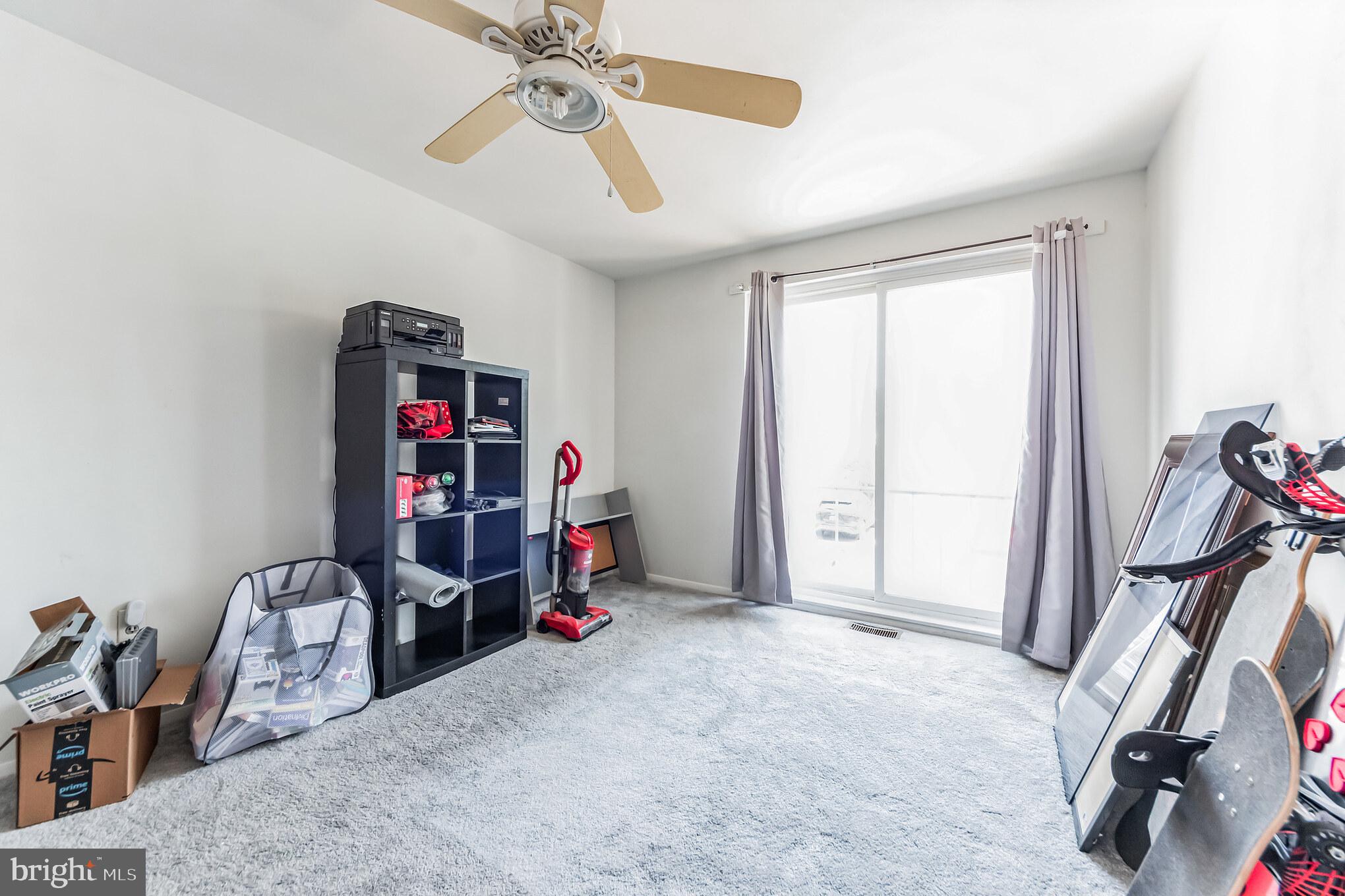 YORKTOWN - Residential