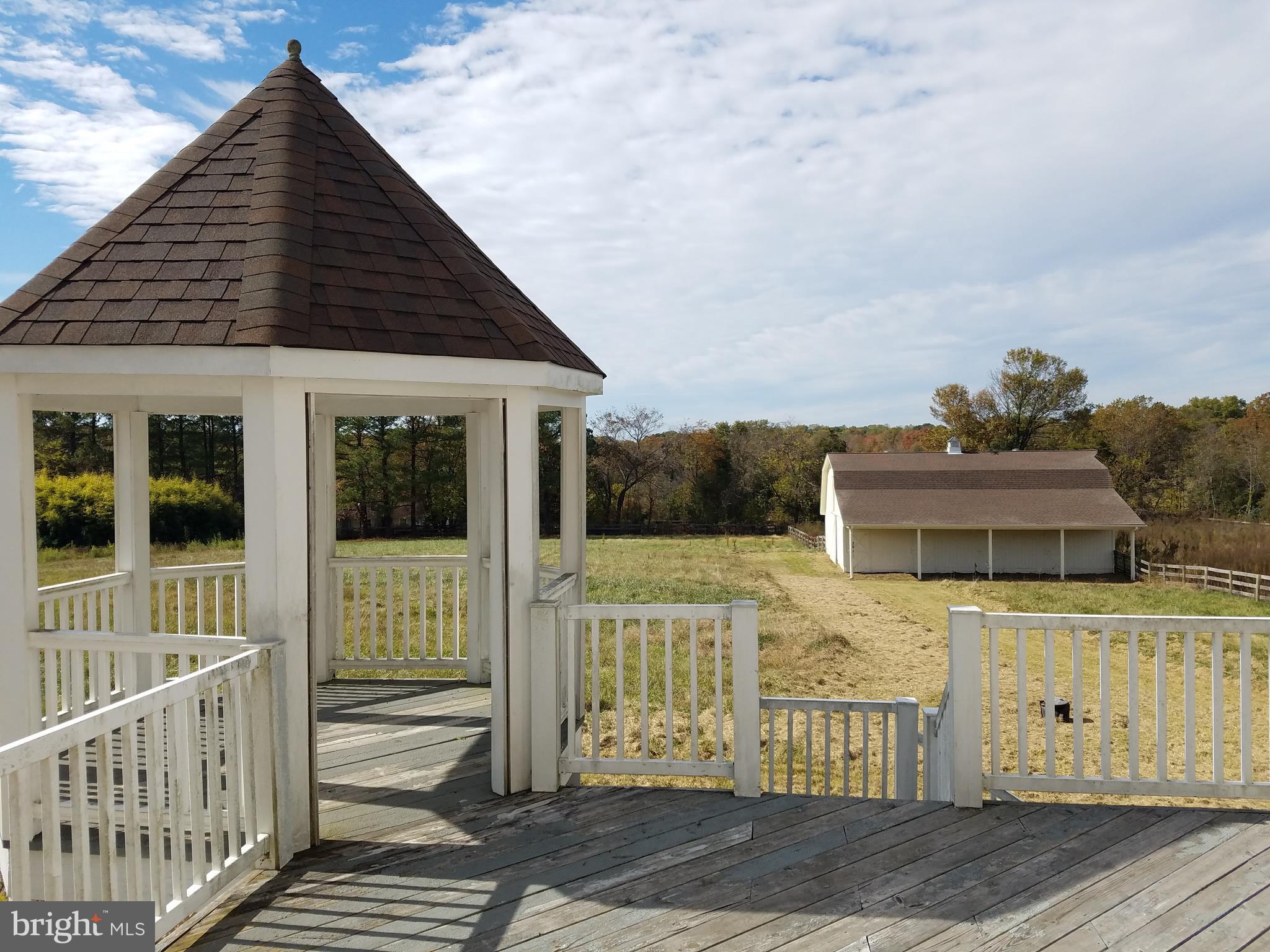 SADDLE RIDGE FARMS - Residential