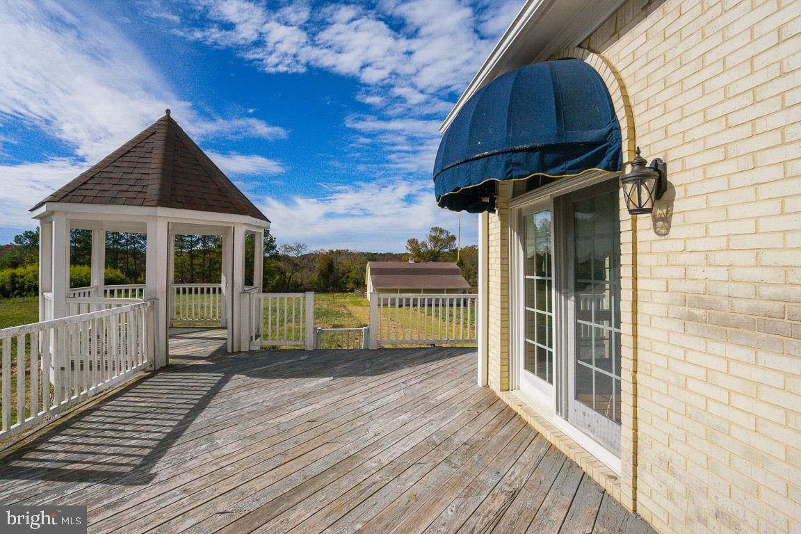 SADDLE RIDGE FARMS - Residential