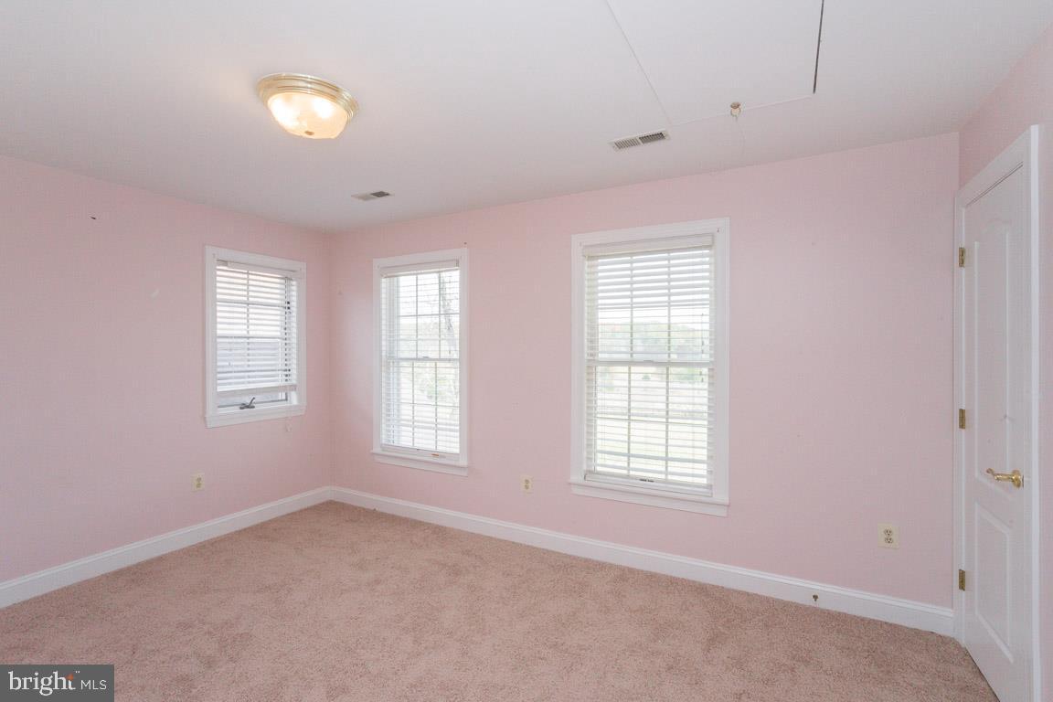 SADDLE RIDGE FARMS - Residential