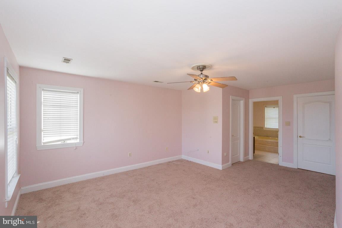 SADDLE RIDGE FARMS - Residential