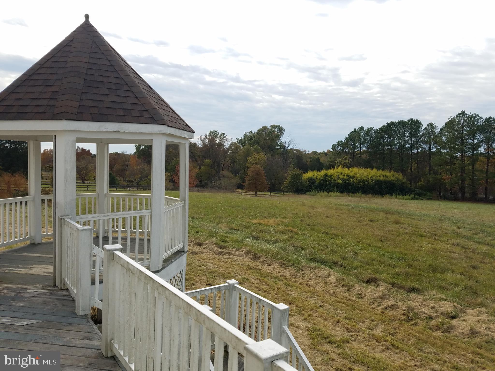 SADDLE RIDGE FARMS - Residential