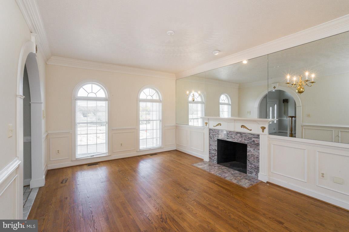 SADDLE RIDGE FARMS - Residential